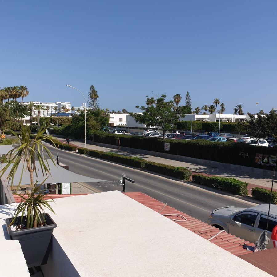 Ahoy Deluxe Apts Apartment Ayia Napa Bagian luar foto